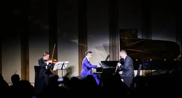 柏悦酒店品牌呈献2025“美食美酒之旅”，以味觉与艺术的交响演绎“奢华由心”